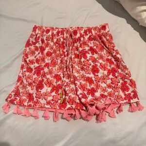 NWOT, Simply Southern Sarasota Flowers Shorts With Tassels & Pockets Size S/M